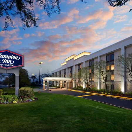 Hampton Inn Long Island/Islandia Bagian luar foto