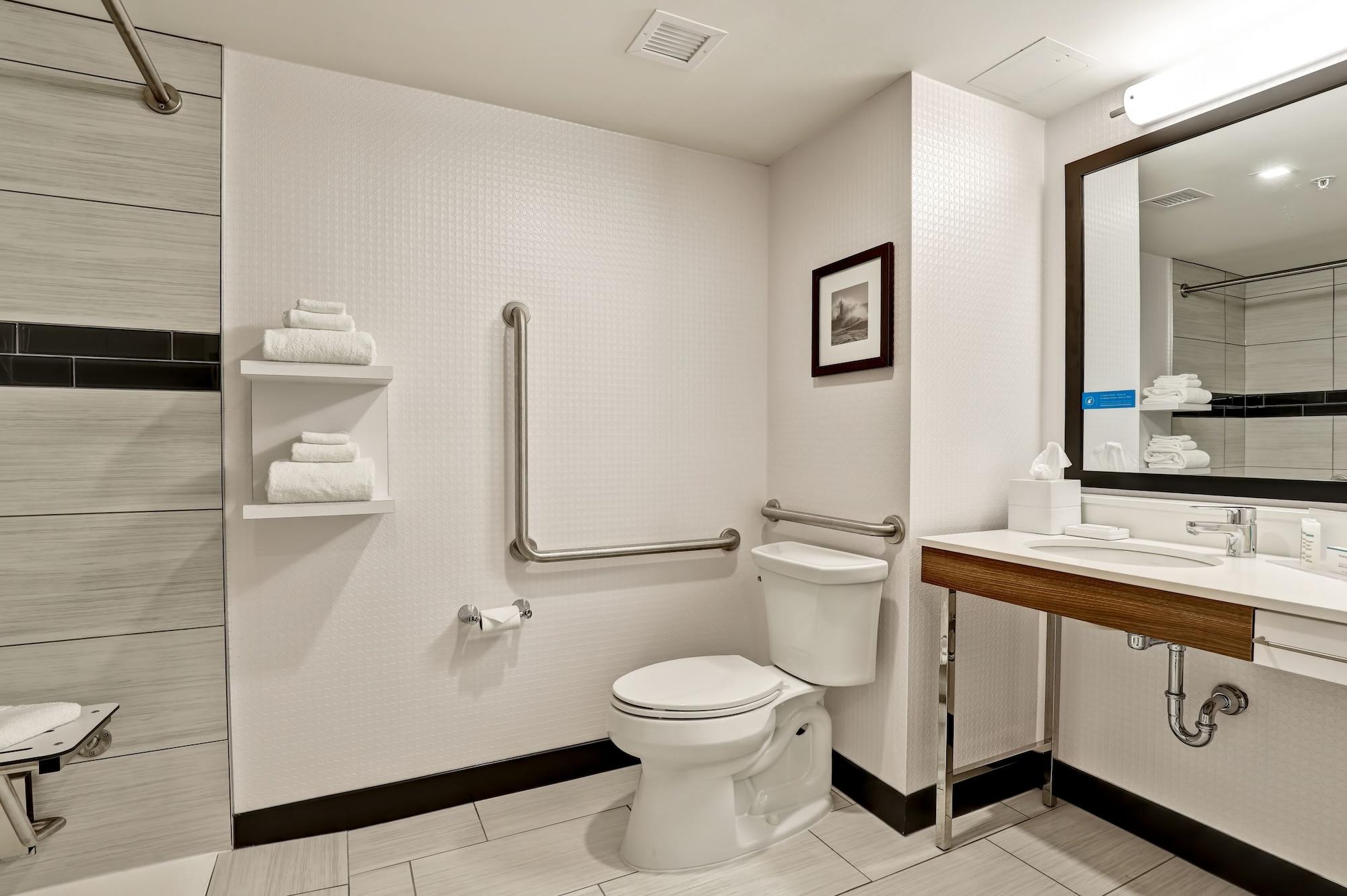 Hampton Inn Long Island/Islandia Bagian luar foto