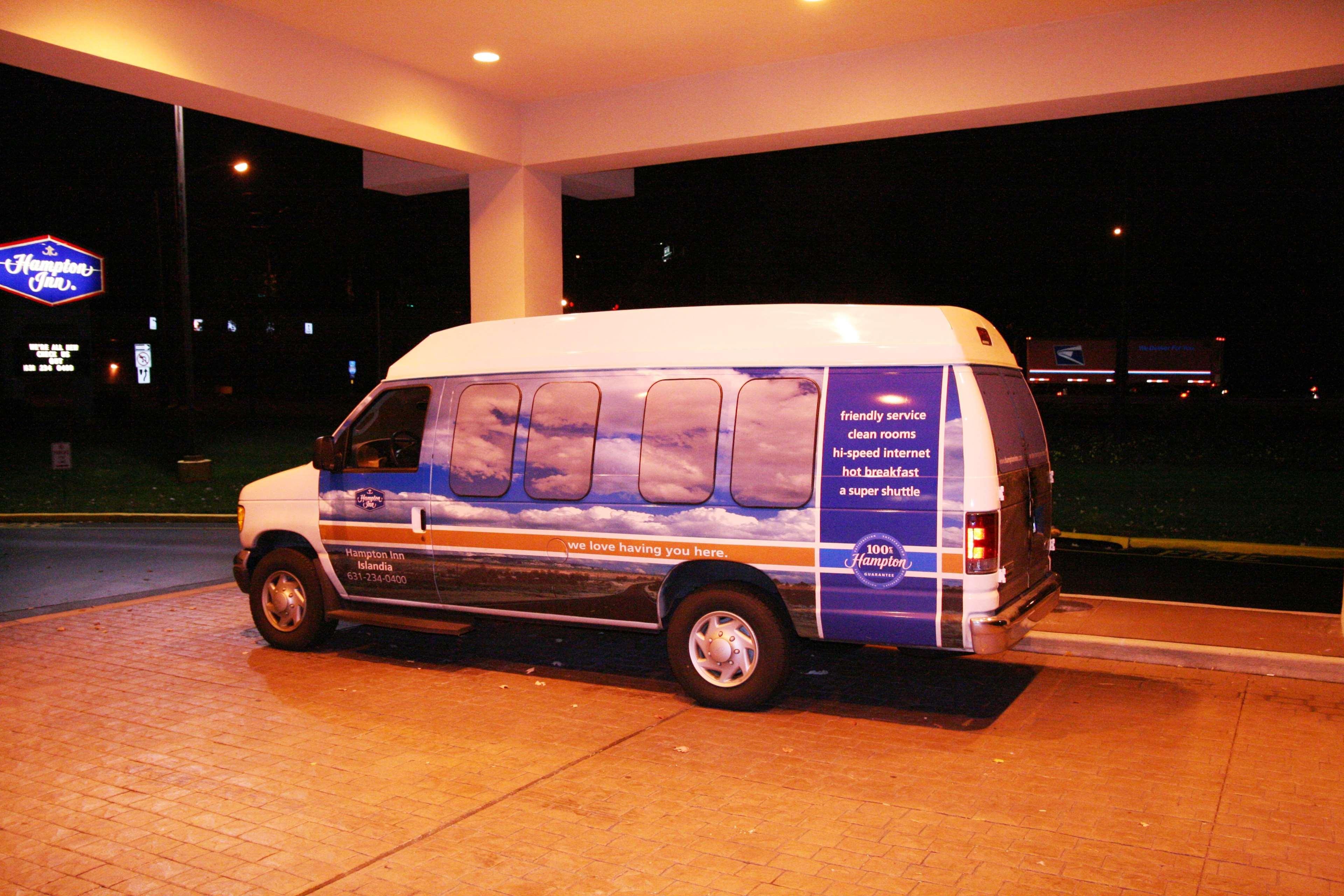 Hampton Inn Long Island/Islandia Bagian luar foto
