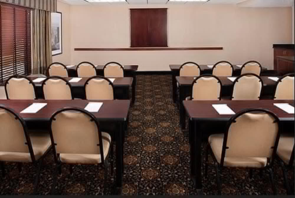 Hampton Inn Long Island/Islandia Bagian luar foto