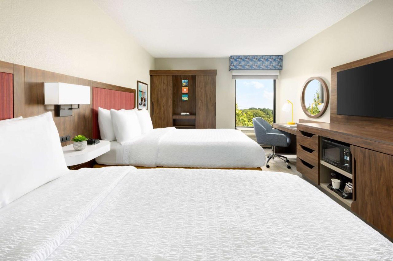 Hampton Inn Long Island/Islandia Bagian luar foto