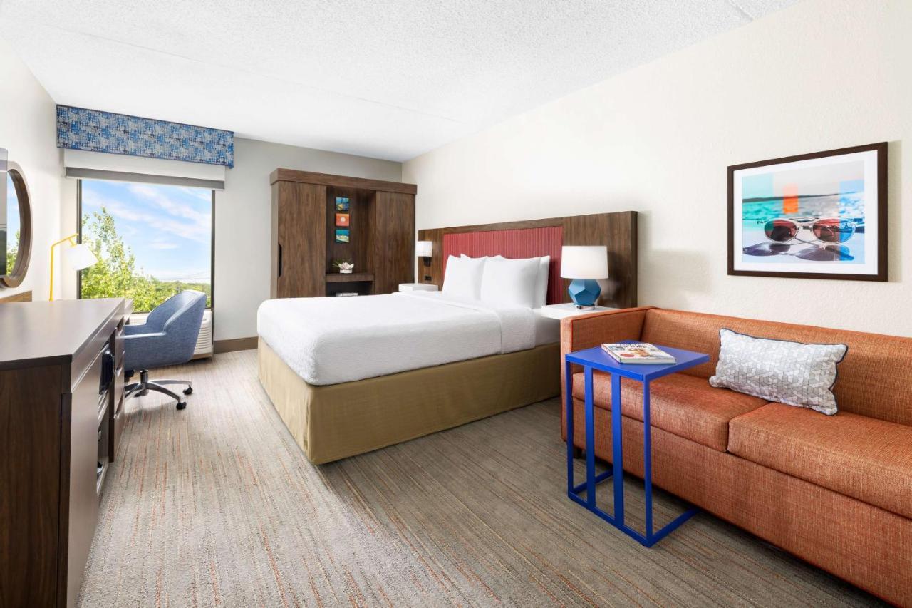 Hampton Inn Long Island/Islandia Bagian luar foto