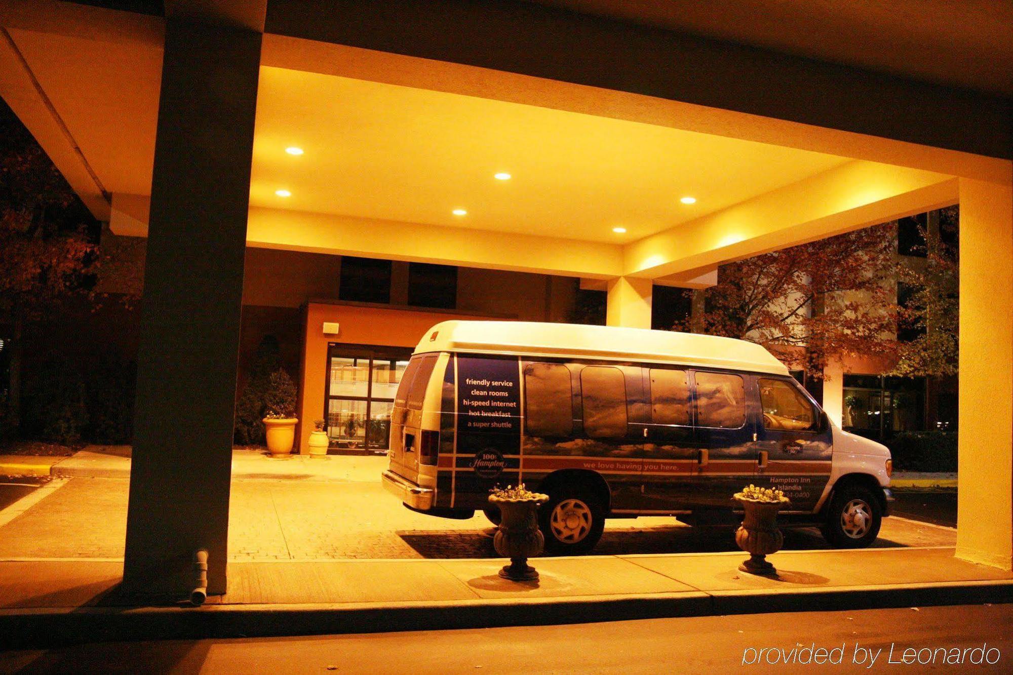 Hampton Inn Long Island/Islandia Bagian luar foto